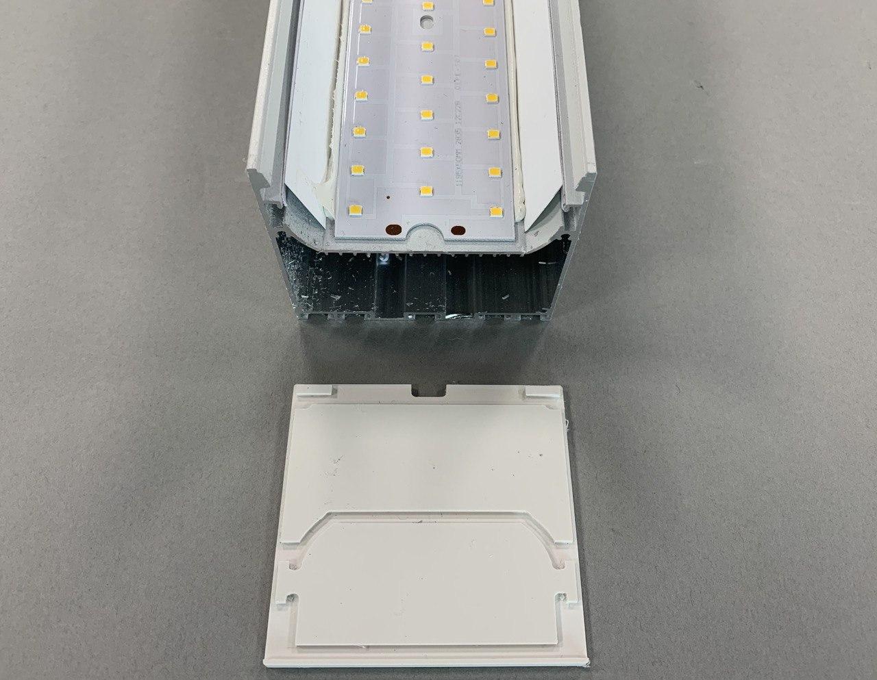 Светильник линейный светодиодный подвесной HB8075